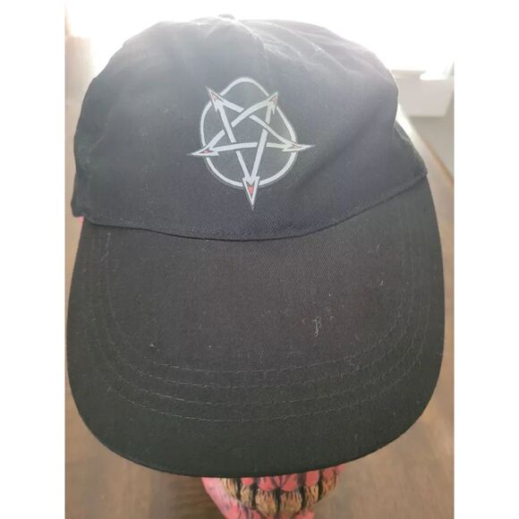 Easter Unlimited Red Demon Skeleton Scary Horned Rubber Mask/Black Hat - Picture 2 of 11